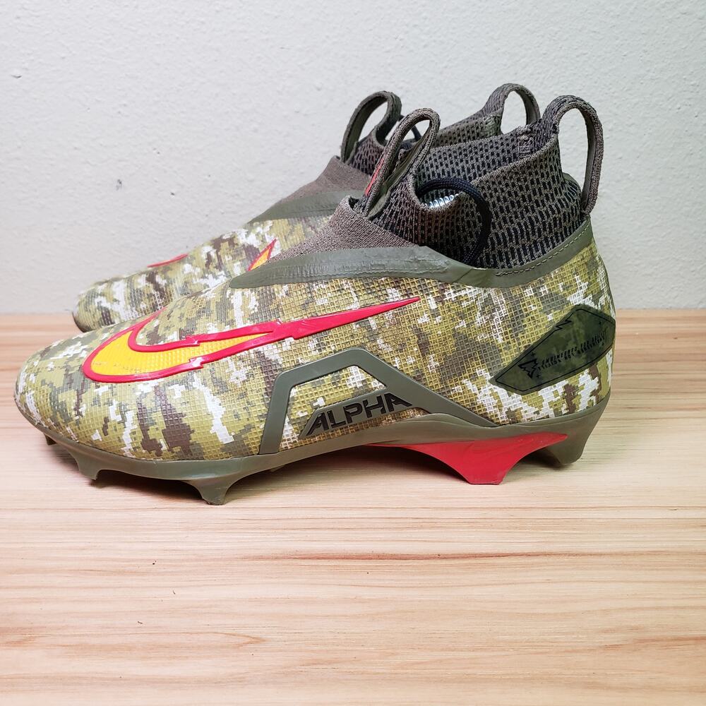 Nike Men's Size 9 Alpha Menace Elite 3 Football Cleats Travis Kelce Green Camo